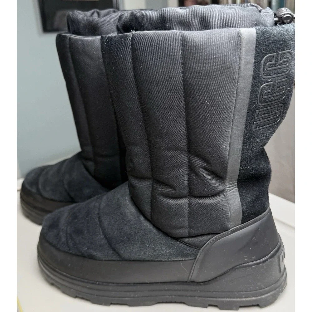 UGG Women's Warm Classic Klamath Short Black Waterproof Boots 1143936 Size 8